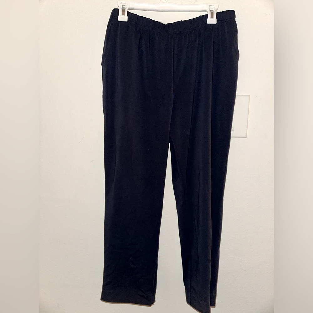 L.L. Bean women’s navy cotton straight leg elastic waist casual pants LP outdoor